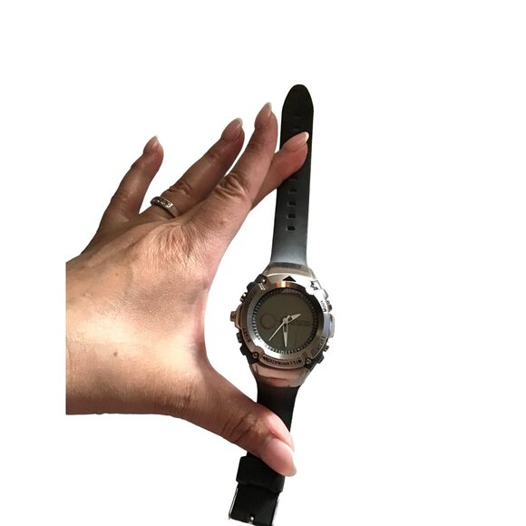 MENS GREY STEINLESS STEAL WATER RESISTANT WRISTWATCH - Picture 2 of 5